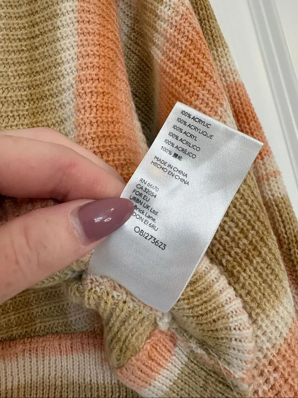 Urban Outfitters Peach & Cream Striped Cropped Sweater Size Medium